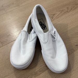 Vans Classic White Slip-On Shoes — size 8